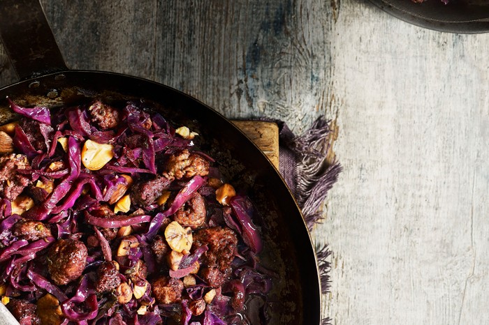Sausages Recipe with Braised red Cabbage and Chestnuts