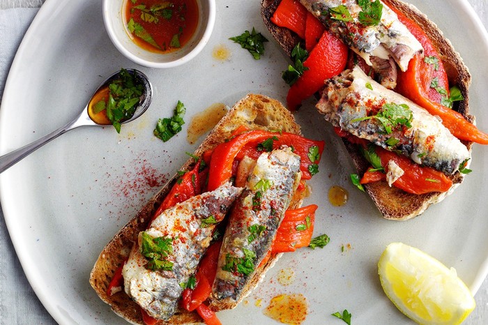 Sardines and Peppers on Toast with Lemon