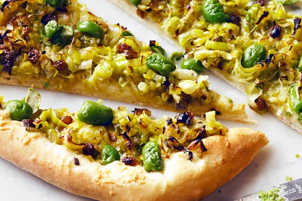 Pissaladière Recipe With Leeks, Green Olives and Sultanas