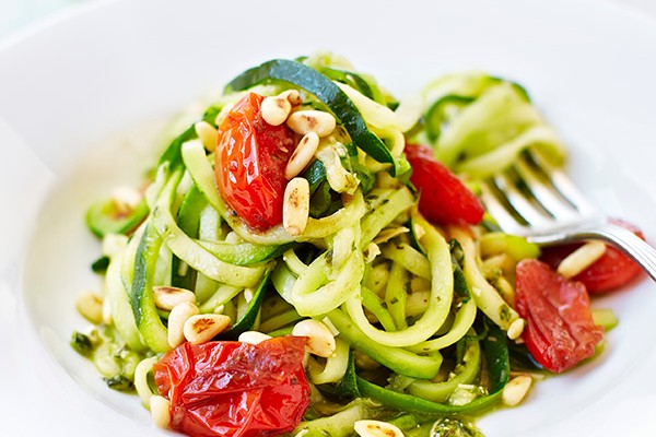 Courgetti Recipe with Pesto and Tomatoes