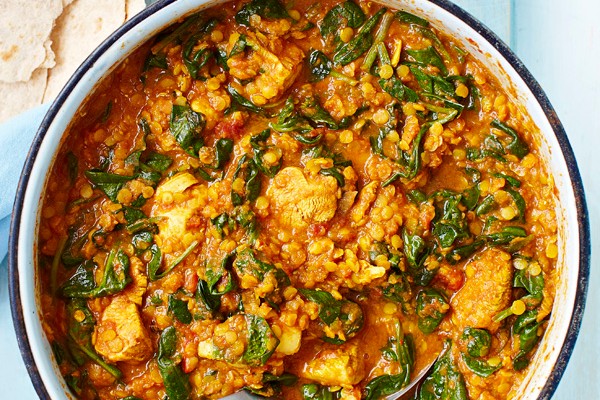 Healthy Curry Chicken Saag in a Casserole Dish