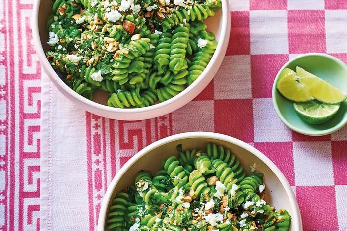 Avocado and Spinach Fusilli in Two Bowls